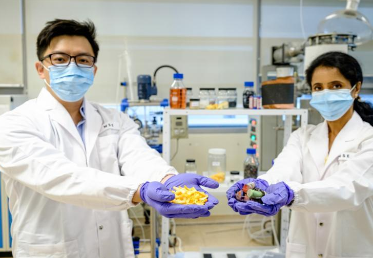 AEIS考试服务：用橙皮提取废电池贵重金属 南大研发新方法对环境无害